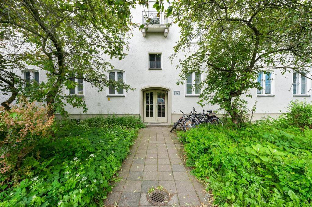 AKTION! Investition mit Potenzial  vermietete Wohnung auf Erbpacht, 12157 Berlin (Tempelhof-Schöneberg Friedenau Kolonie Grüne Aue Schöneberg Steglitz)