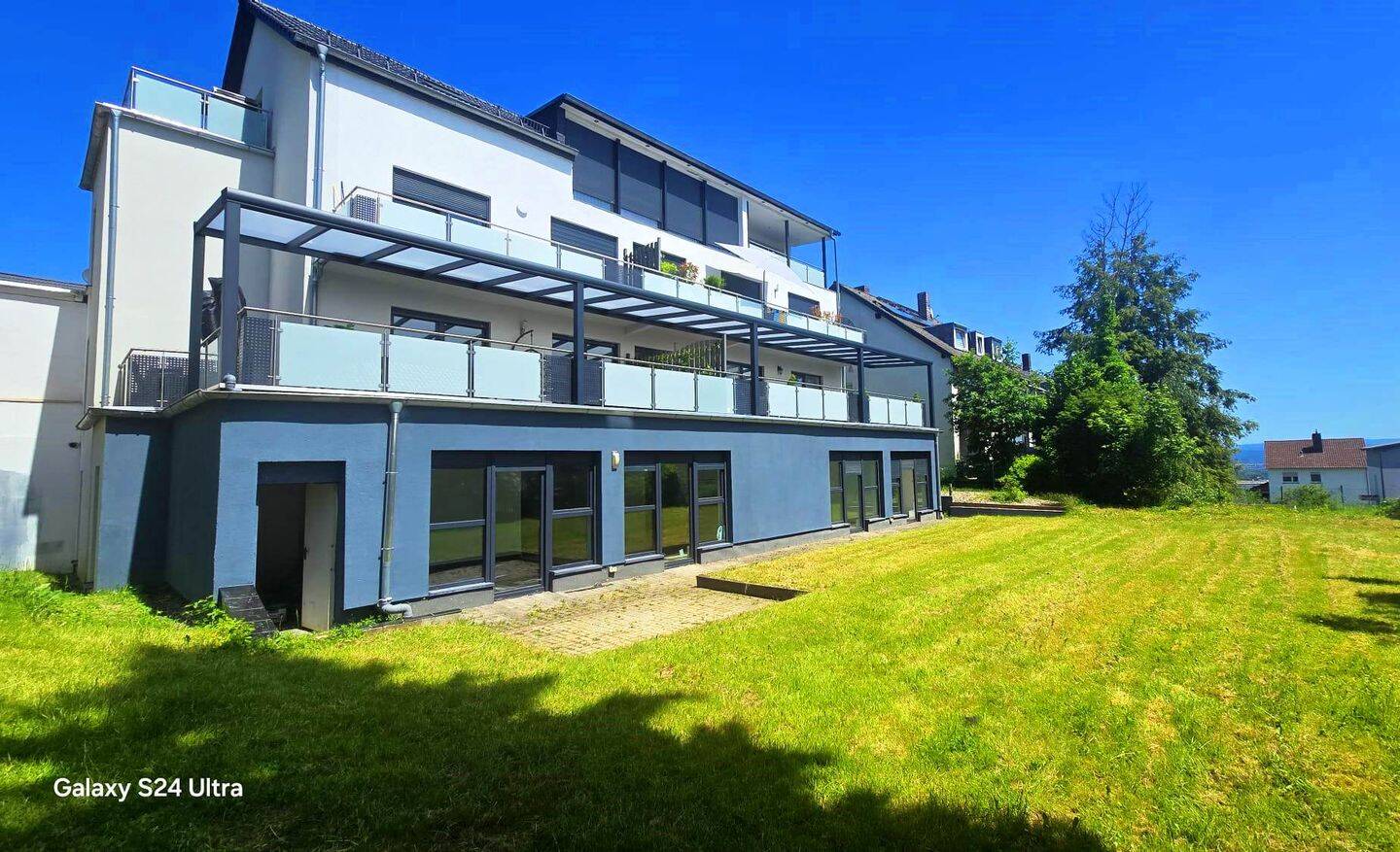 Moderne 172 m² Erdgeschosswohnung mit 400 m² Privatgarten & Gartenhaus in Kassel-Harleshausen, 34128 Kassel (Harleshausen Jungfernkopf Kirchditmold)