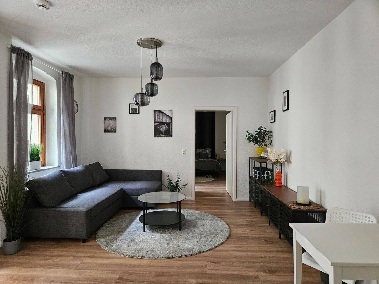 Mit Video: Saniertes 2-Raum-Apartment mit Balkon (mit oder ohne Möblierung), 39112 Magdeburg (Leipziger Str. Sudenburg)