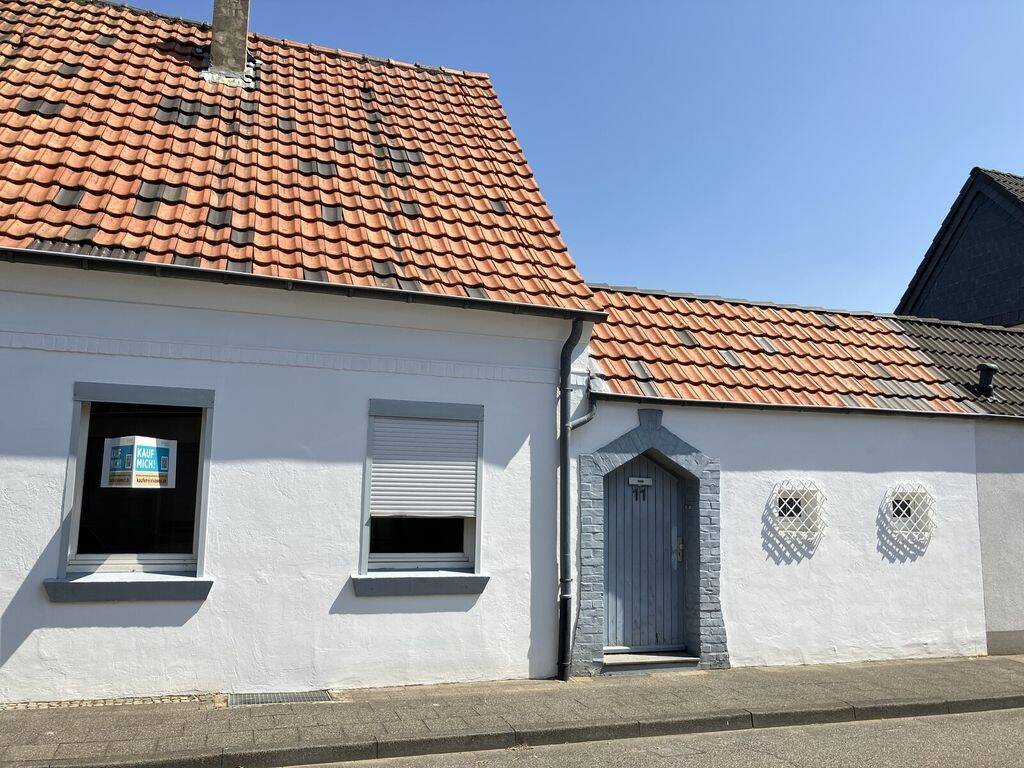 Interessantes Haus für handwerklich geschickte Käufer, 52531 Übach-Palenberg