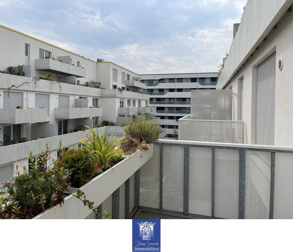 Wunderschöne Innenstadtwohnung mit Balkon und Loggia und sehr modernem Flair!, 1067 Dresden (Friedrichstadt Innere Altstadt Wilsdruffer Vorstadt/Seevorstadt-West)