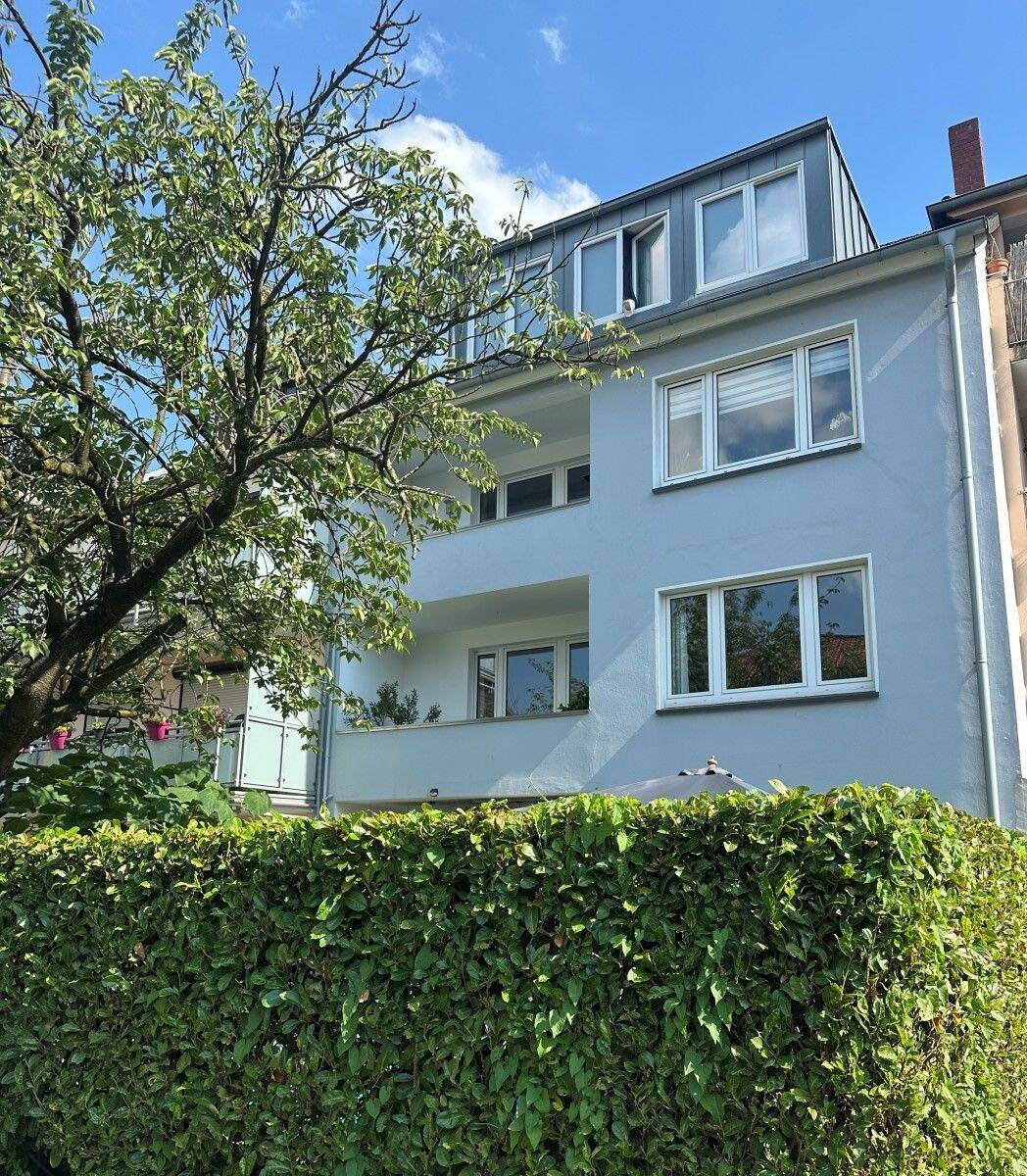 Hochwertige Wohnung mit Balkon im 4-Familienhaus in Essen-Holsterhausen, 45147 Essen (Frohnhausen Holsterhausen Rüttenscheid)