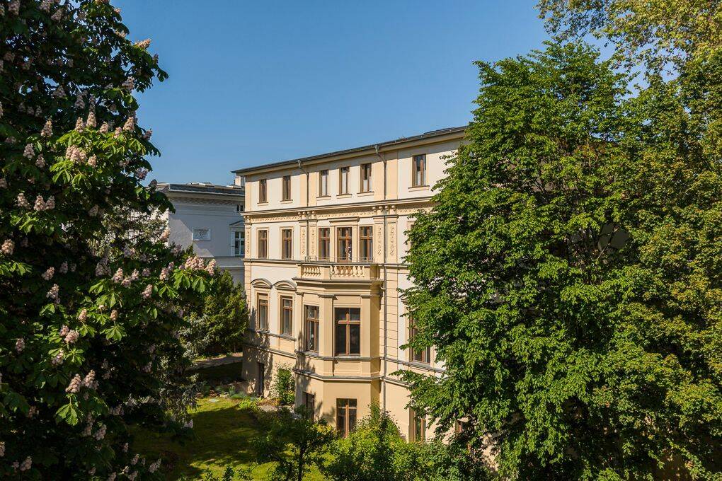 Gehobenes Wohnen in herrschaftlicher Villa: WG-Zimmer mit eigenem Bad, 14467 Potsdam (Berliner Vorstadt Brandenburger Vorstadt Nördliche Innenstadt)