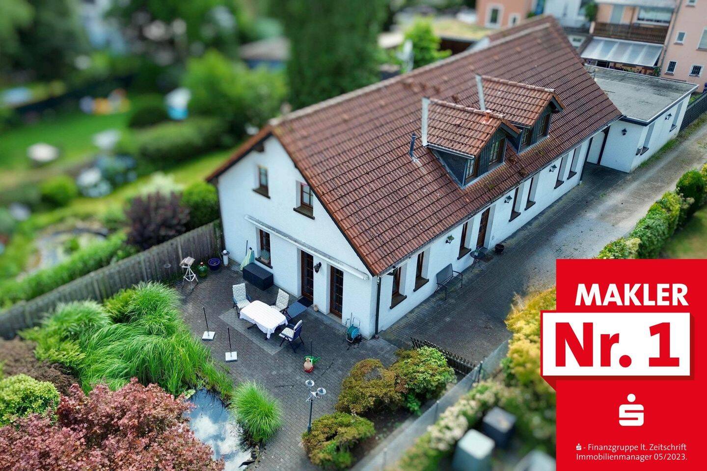 Großes Einfamilienhaus mit Einliegerwohnung und Nebenhaus in Quettingen, 51381 Leverkusen (Bergisch Neukirchen Lützenkirchen Quettingen)