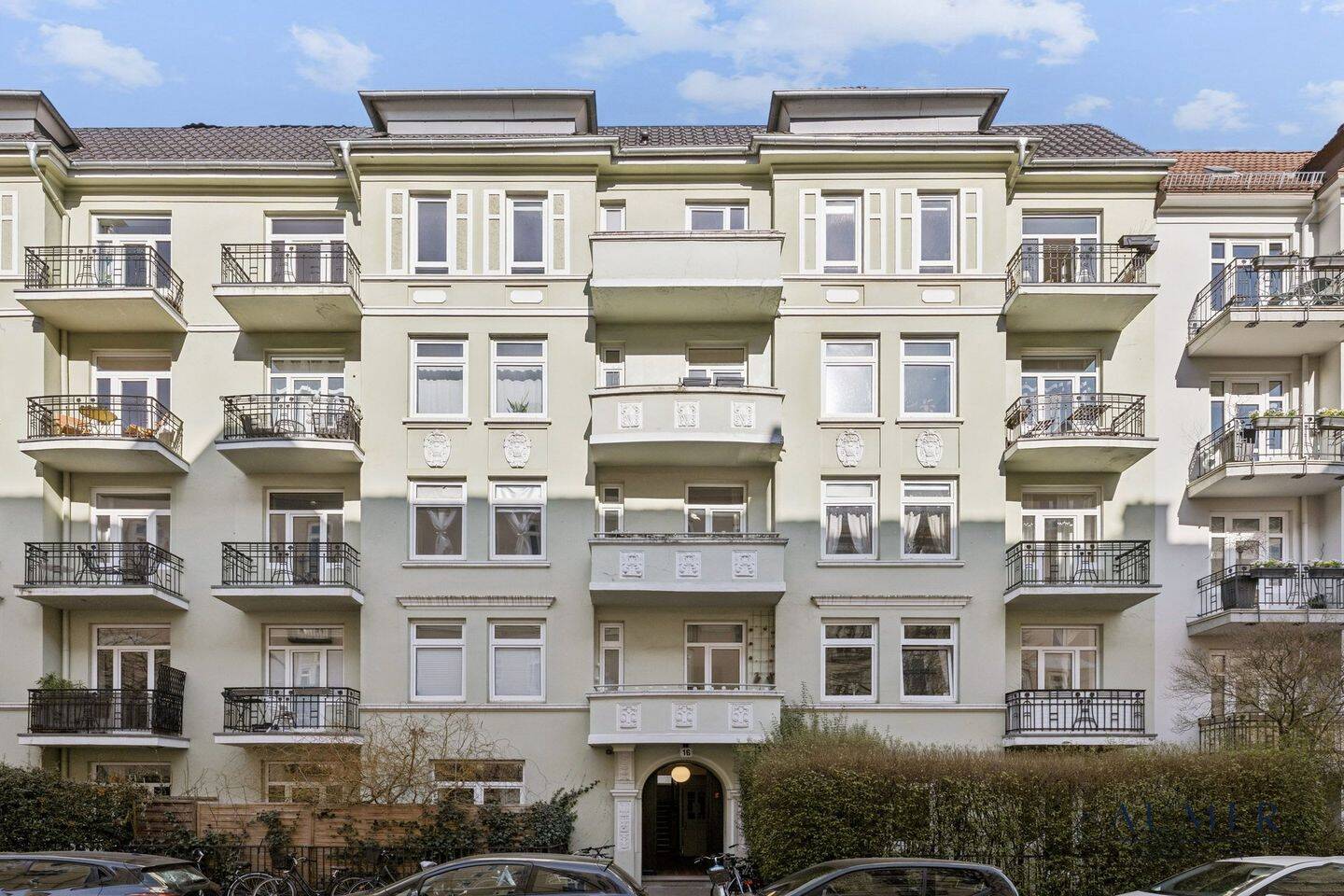 Altbaujuwel: 3-Zimmer Wohnung mit Terrassen in ruhiger Lage von Eppendorf