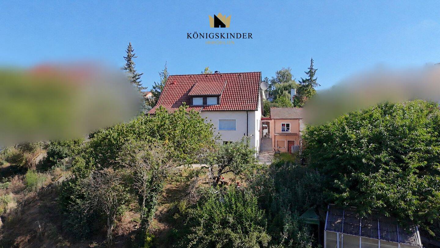 Einfamilienhaus mit traumhaftem Grundstück und unverbaubarem Weitblick in Stuttgart-Plieningen, 70599 Stuttgart