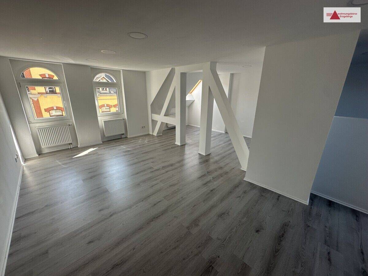 Dachgeschosswohnung mit Galerie und modernem Bad., 4746 Hartha