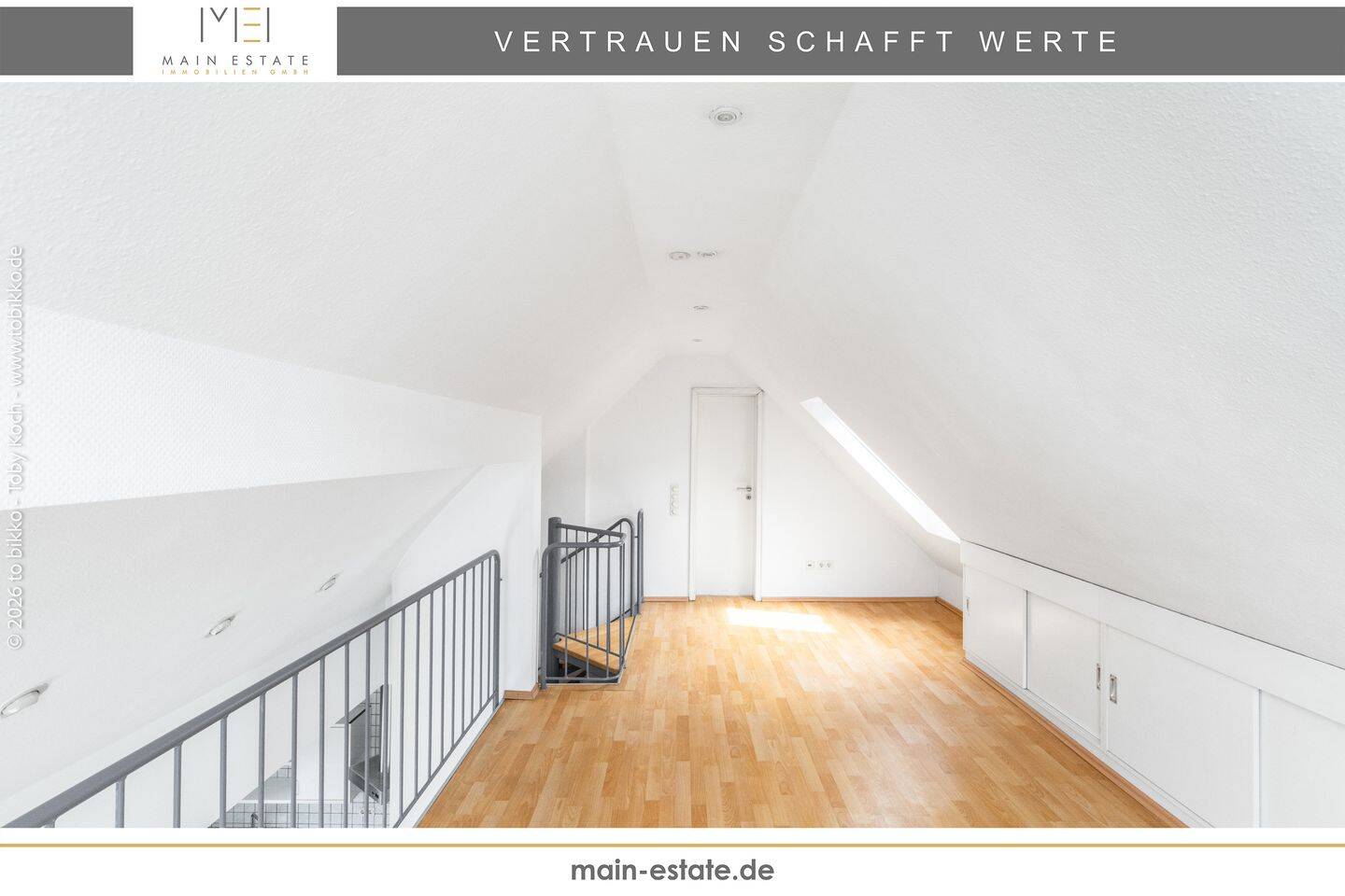 Stilvolles Wohnen mit Weitblick: Maisonette-Perle inklusive Sauna und Stellplatz, 63263 Neu-Isenburg