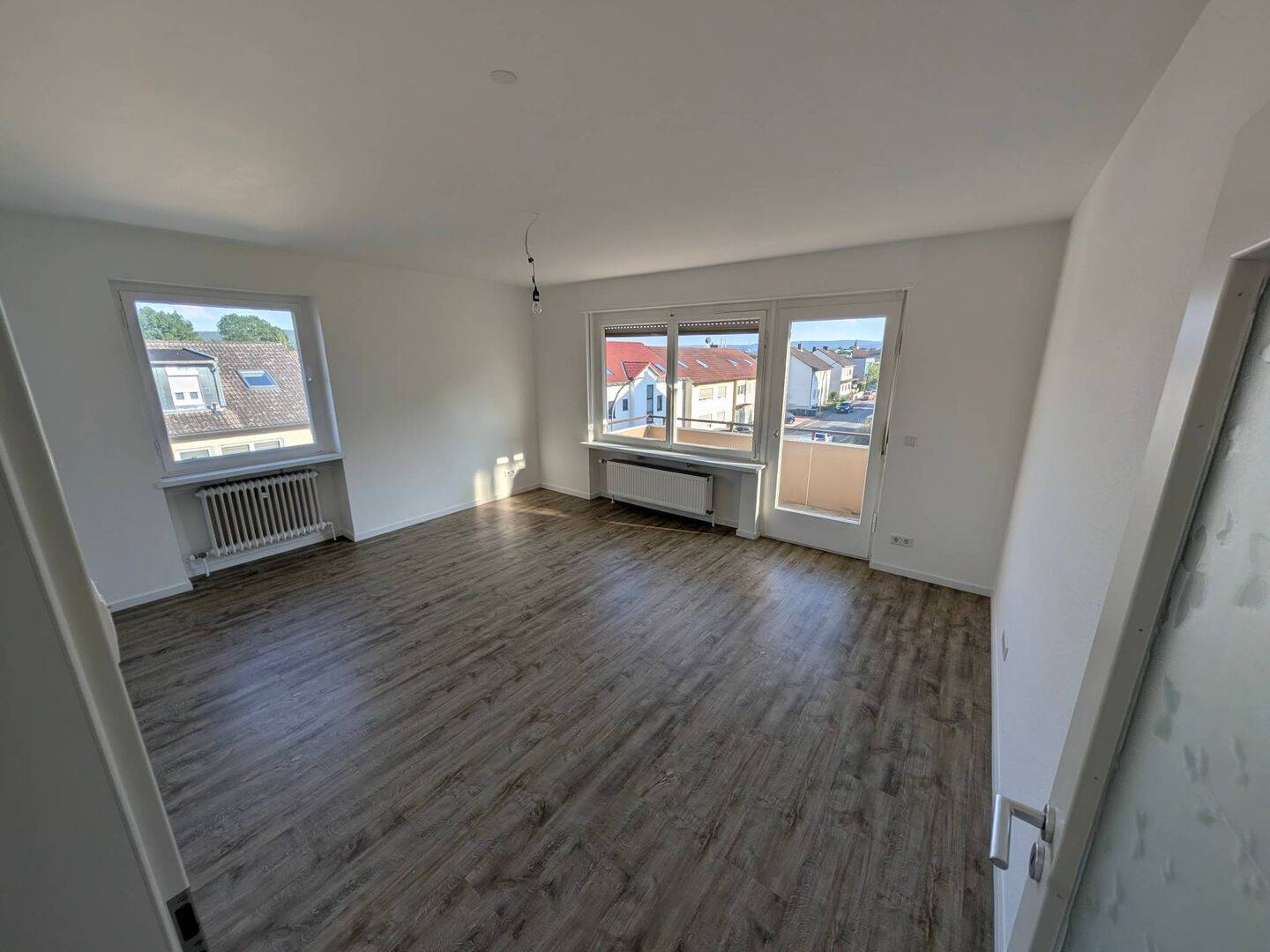 Perfekt für Ihre Familie! Sanierte 4-Zimmer-Wohnung mit Balkon, 63785 Obernburg a. Main