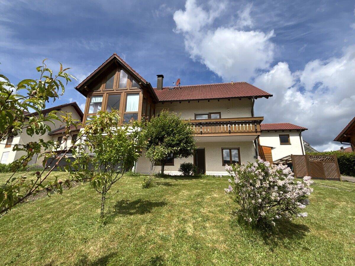 Wohnen wo andere Urlaub machen! EFH mit Einliegerwohnung in Weisenbach!, 76599 Weisenbach