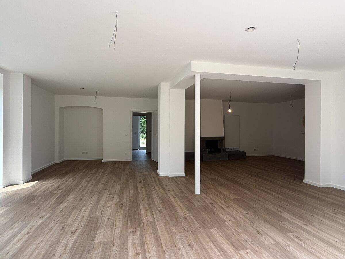 Erstbezug nach Kernsanierung auf Neubauniveau – Attraktive Erdgeschosswohnung in Fuhlsbüttel, 22335 Hamburg (Hamburg-Nord Alsterdorf Fuhlsbüttel Groß Borstel Ohlsdorf)