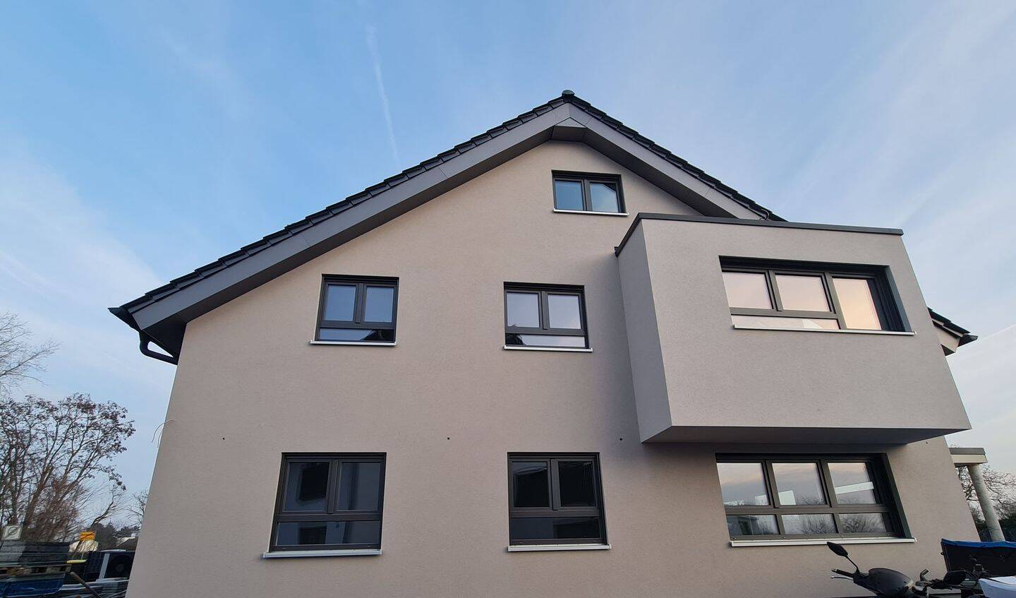 **Neubau Erstbezug, Traumhafte und moderne 4-ZIMMER EG.-Maisonette Whg. in Bischofsheim**, 65474 Bischofsheim