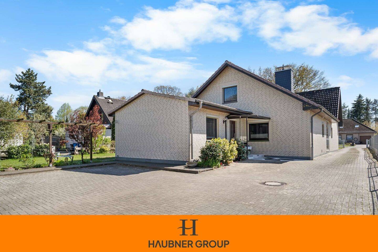 Großzügiges Wohnhaus in Worpswede mit flexibler Nutzung und 3 Garagen, 27726 Breddorf