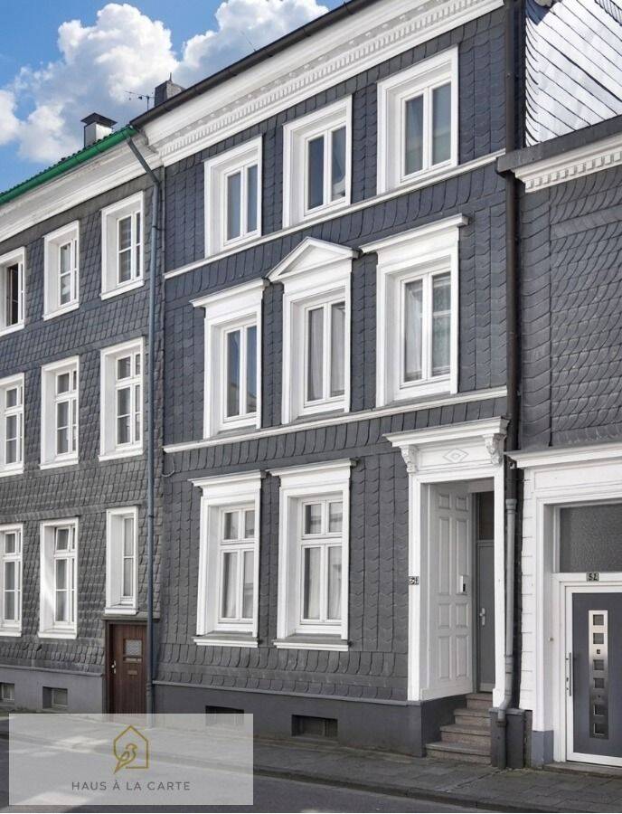 Mehrgenerationen-Wohnen im Denkmal: 3 sanierte Einheiten im Reihenmittelhaus in Oberbarmen!, 42275 Wuppertal (Barmen)