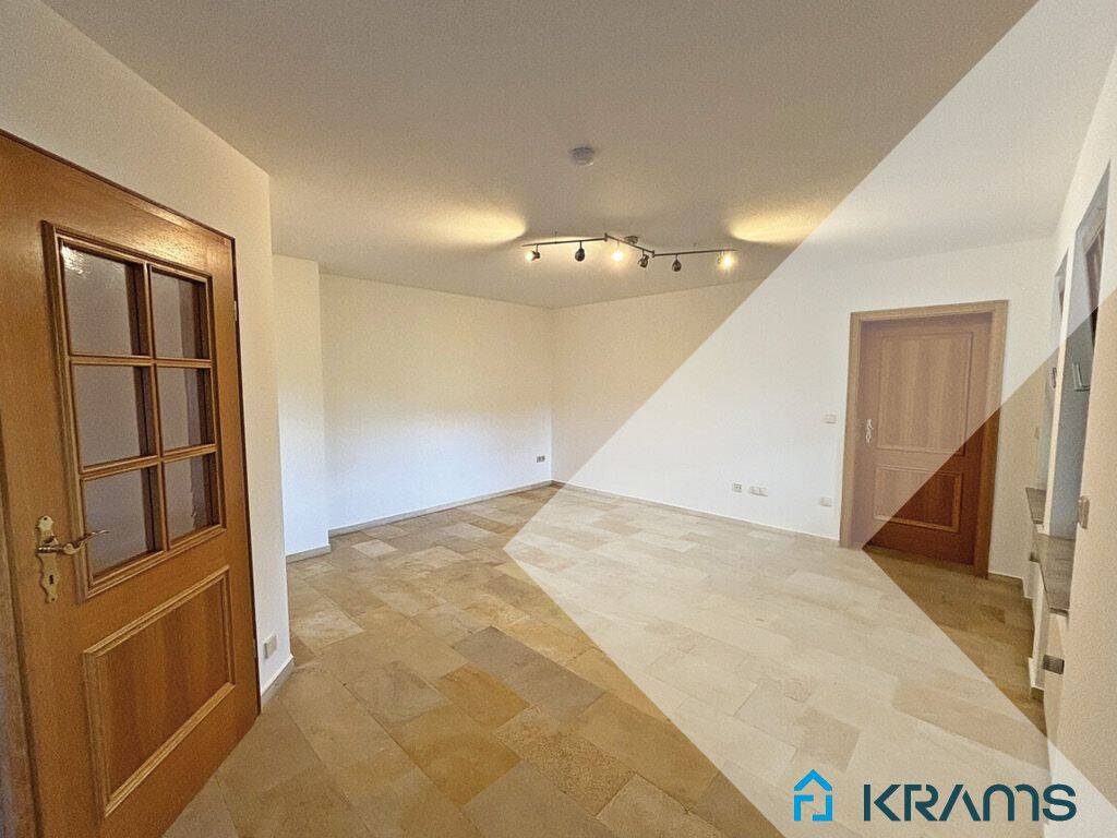 Moderne 2-Zimmer-Wohnung mit überdachter Terrasse in Bad Urach!, 72574 Bad Urach