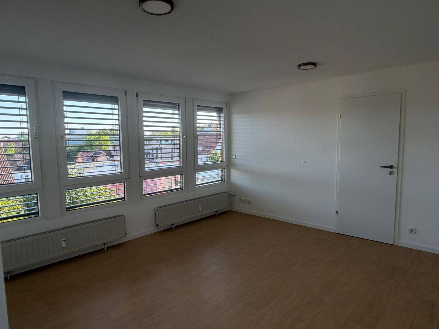 Helle & charmante Dachgeschosswohnung – 82 m² – sofort bezugsfrei, 33104 Paderborn