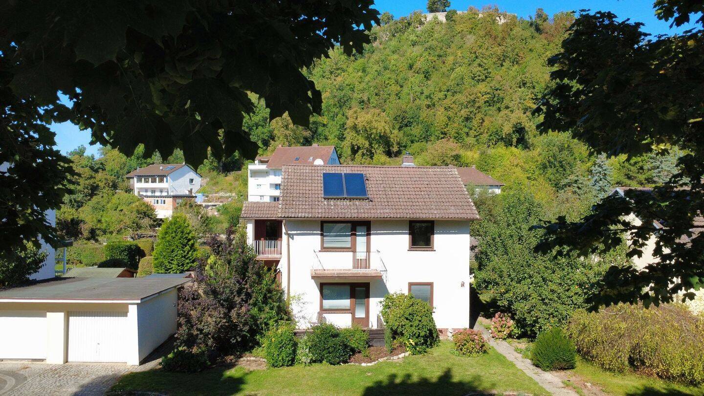 Einfamilienhaus mit großem Sonnengrundstück am Schlossberg in Gudensberg, 34281 Gudensberg