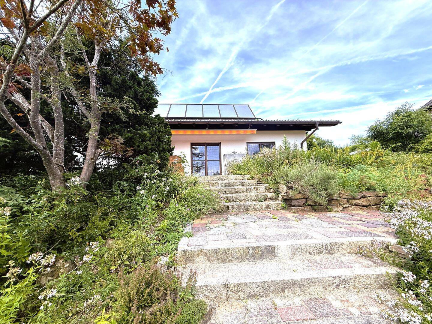 Stilvolles Einfamilienhaus mit großem Naturgarten, Kamin und hochwertiger Ausstattung, 83052 Bruckmühl