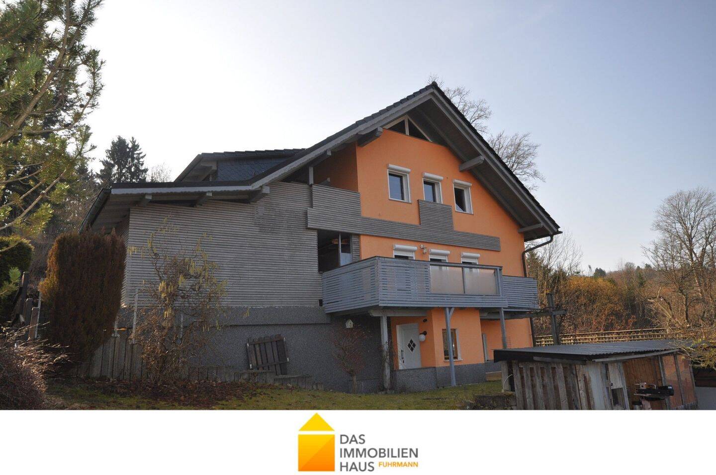 Einfamilienhaus mit Einliegerwohnung in Suhl, 98527 Suhl (Suhl)