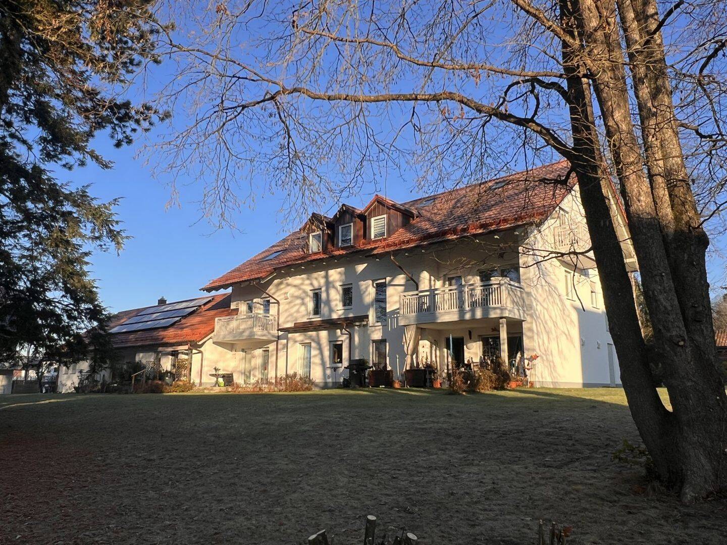 gepflegte 4 Zimmerwohnung im DG mit Balkon in Aidenbach- B5, 94501 Aidenbach