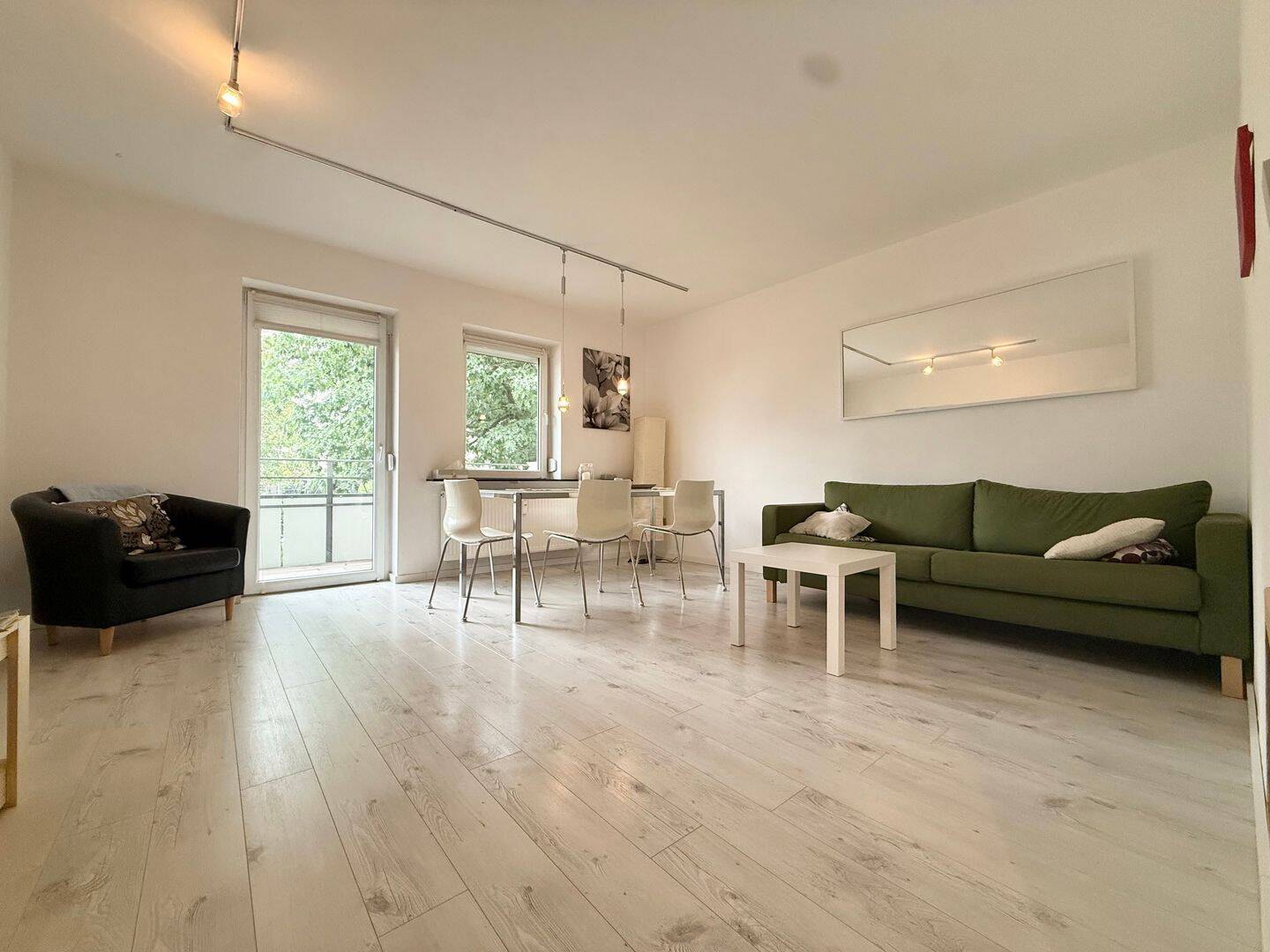 Modernisierte 3- Zimmer Wohnung in ruhiger Seitenstraßenlage, 90425 Nürnberg