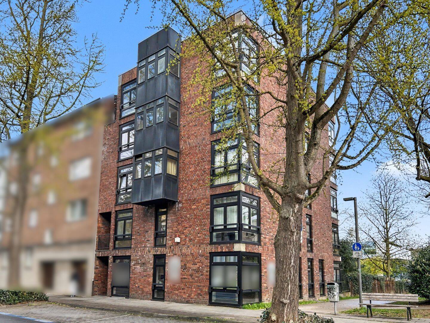 Großzügige 5-Zimmer-Eigentumswohnung mit ca. 108 m² und viel Gestaltungspotenzial in Mönchengladbach, 41236 Mönchengladbach (Bonnenbroich Geneicken Heyden Mülfort Rheydt)