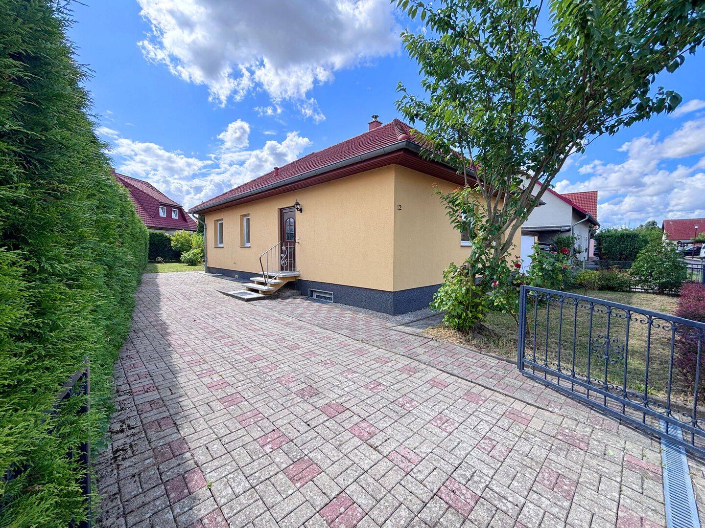 Gepflegter Bungalow – Komfort auf einer Ebene, 39590 Tangermünde