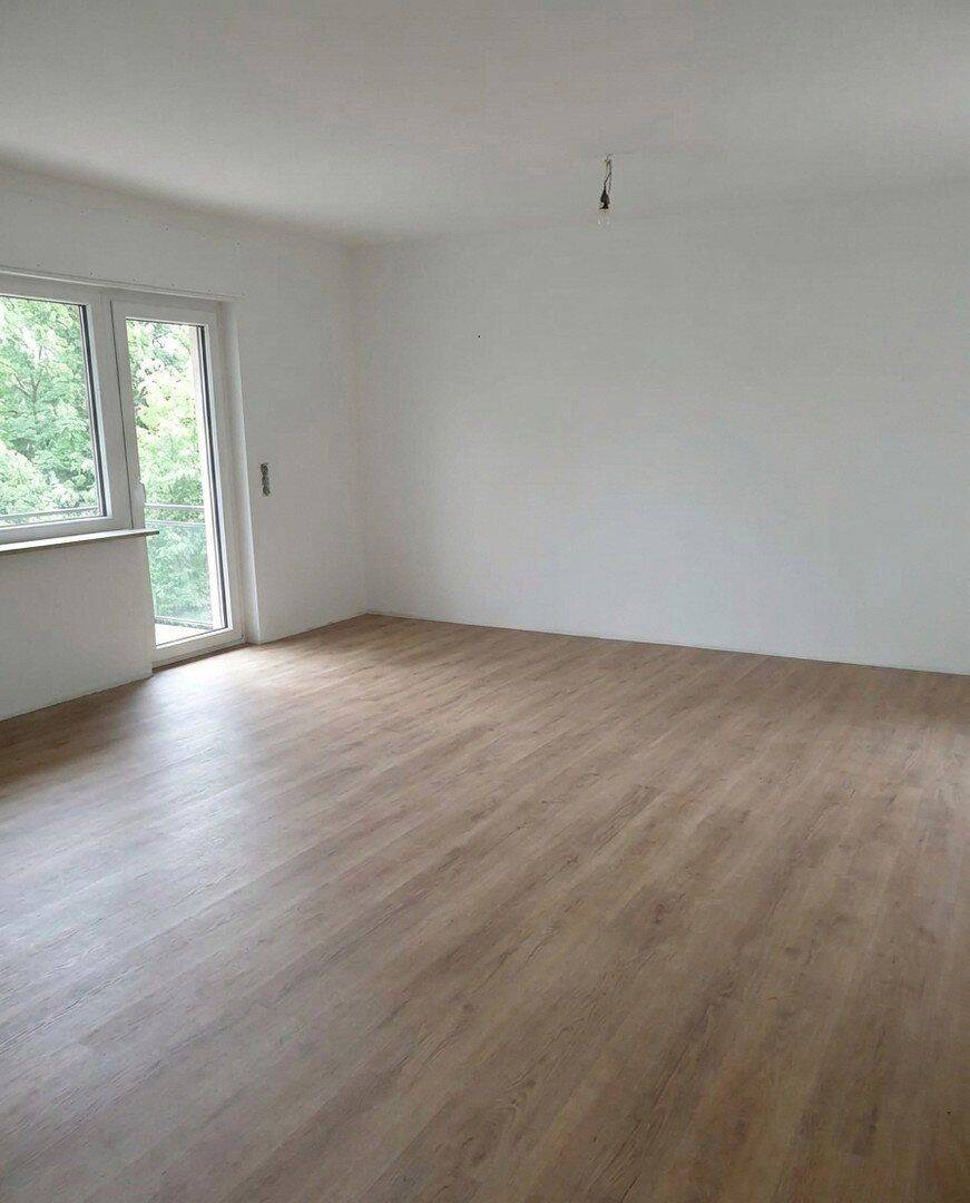 Helle, moderne u. große Wohnung in bester Lage, 35396 Gießen
