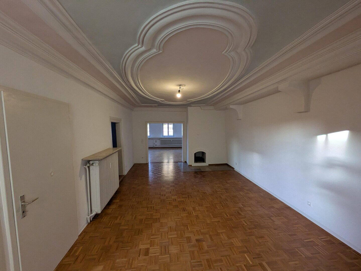 Großzügige Räume / stilvolle Wohnung in Fachwerkhaus am Marktplatz/auch als Praxis/Büro geeignet, 74523 Schwäbisch Hall