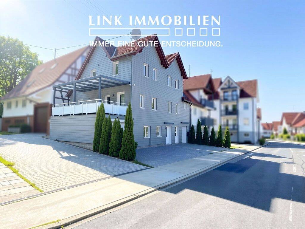 Nagold-Hochdorf: Stilvoll modernisiertes Dreifamilienhaus in ruhiger Wohnlage, 72202 Nagold