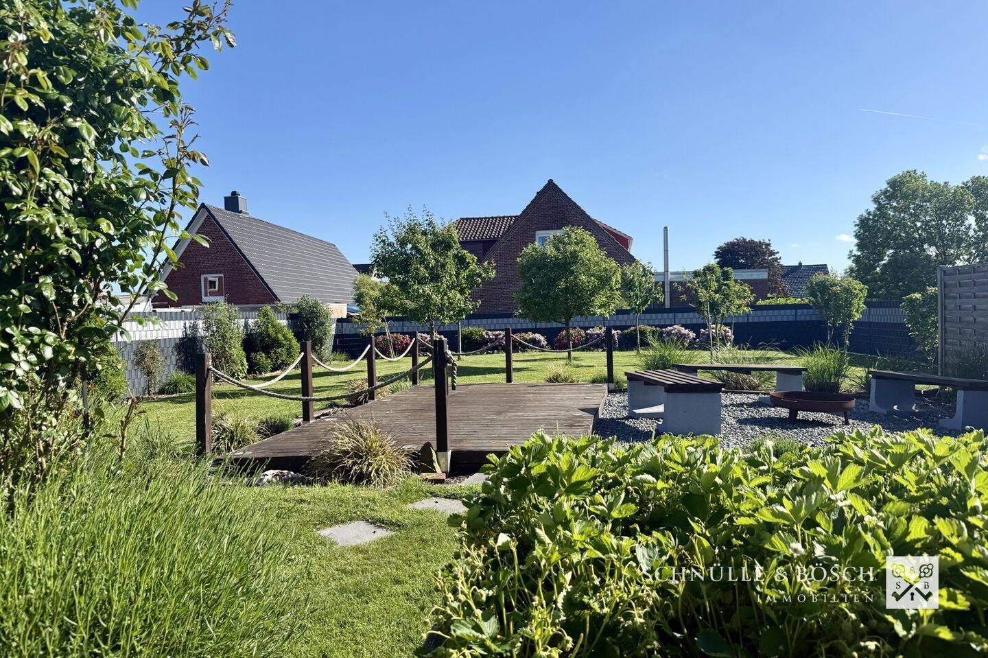 Zwei Immobilien inklusive großer Werkstatt und Garten, 21706 Drochtersen