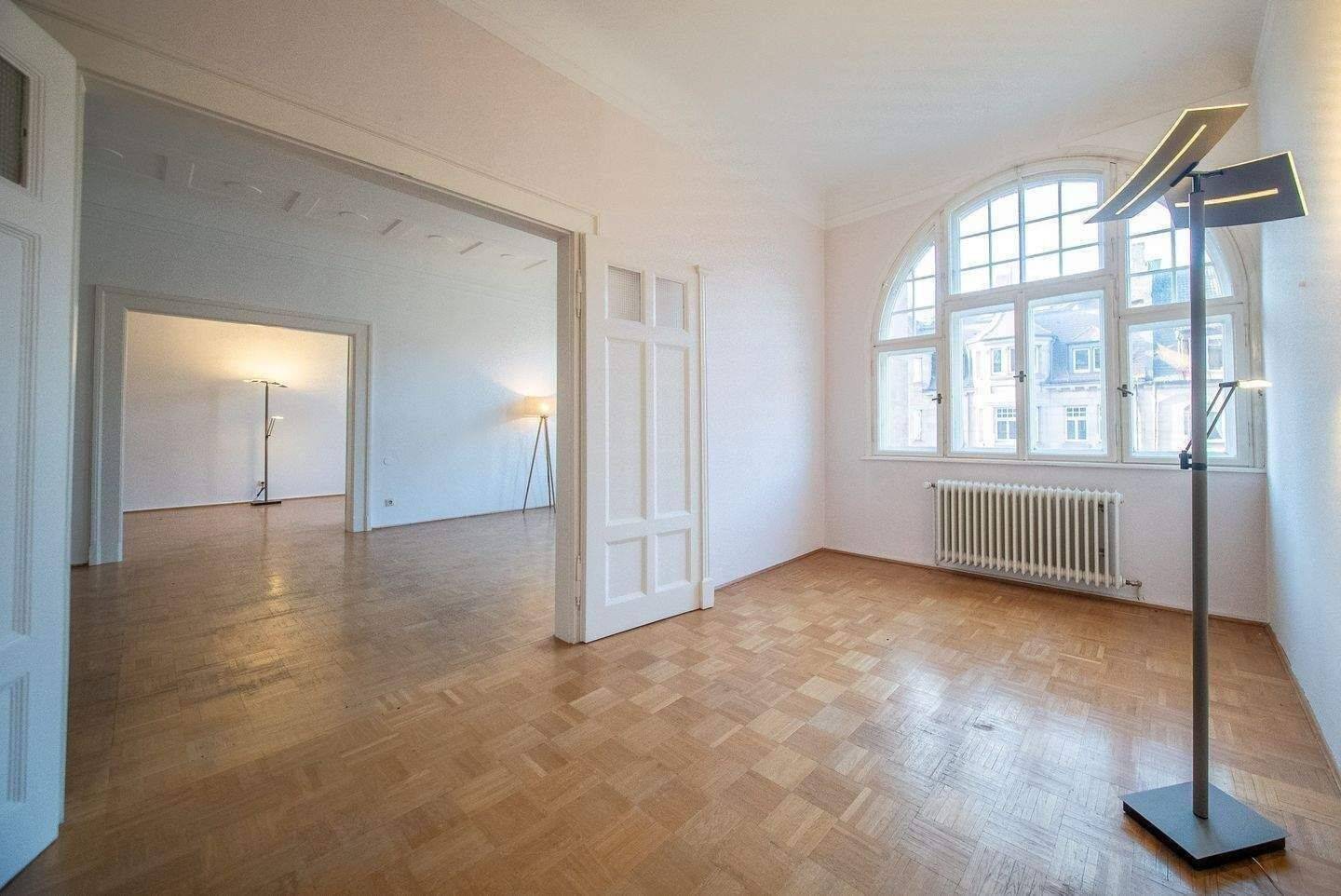 Wohnen mit Geschichte im Herzen von St. Johannis – 189 m² mit Balkon in einem einzigartigen Altbau, 90419 Nürnberg (Kleinweidenmühle Sankt Johannis)