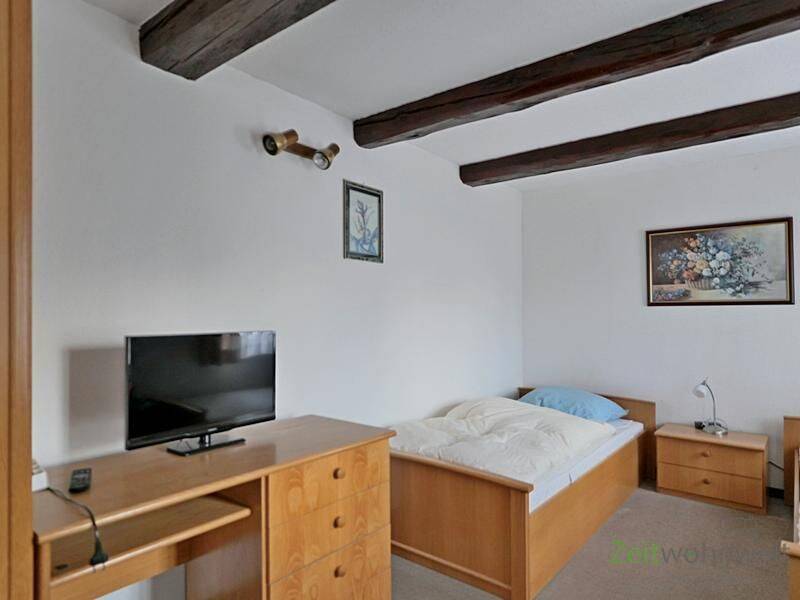 (EF0869_M) Dresden: Mickten, kleines möbliertes Apartment für Wochenendheimfahrer, einfacher Standard, Service, 1139 Dresden (Kaditz Mickten Pieschen-Süd Trachau)