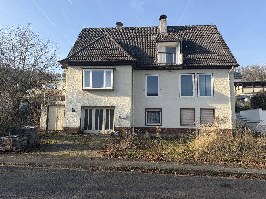 Freistehendes Einfamilienhaus mit Garage und großem Grundstück in Hahnstätten!, 65623 Hahnstätten