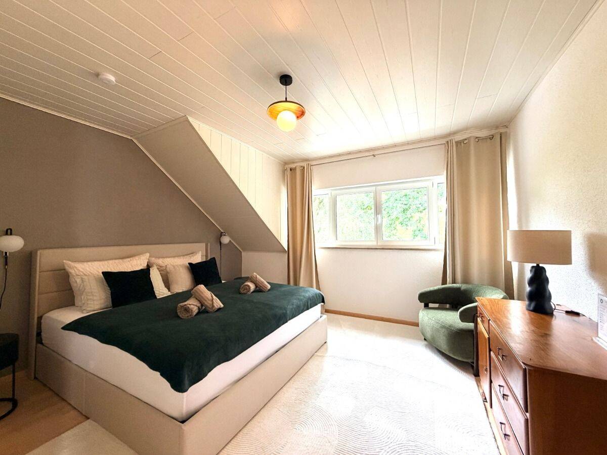 Exklusive 2-Zimmer-Wohnung auf Zeit | Vollmöbliert | Terrasse & Balkon | Rhein- und Schweizblick, 79713 Bad Säckingen