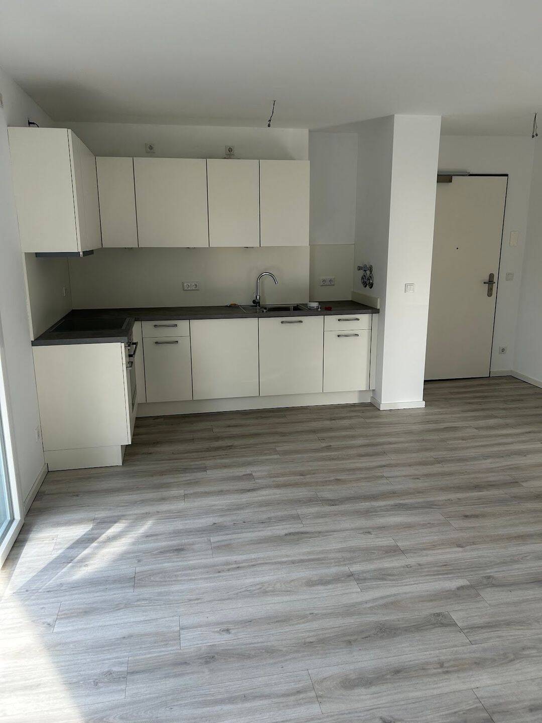 +++1-Zimmerwohnung mit Badewanne und Balkon, 15831 Blankenfelde-Mahlow