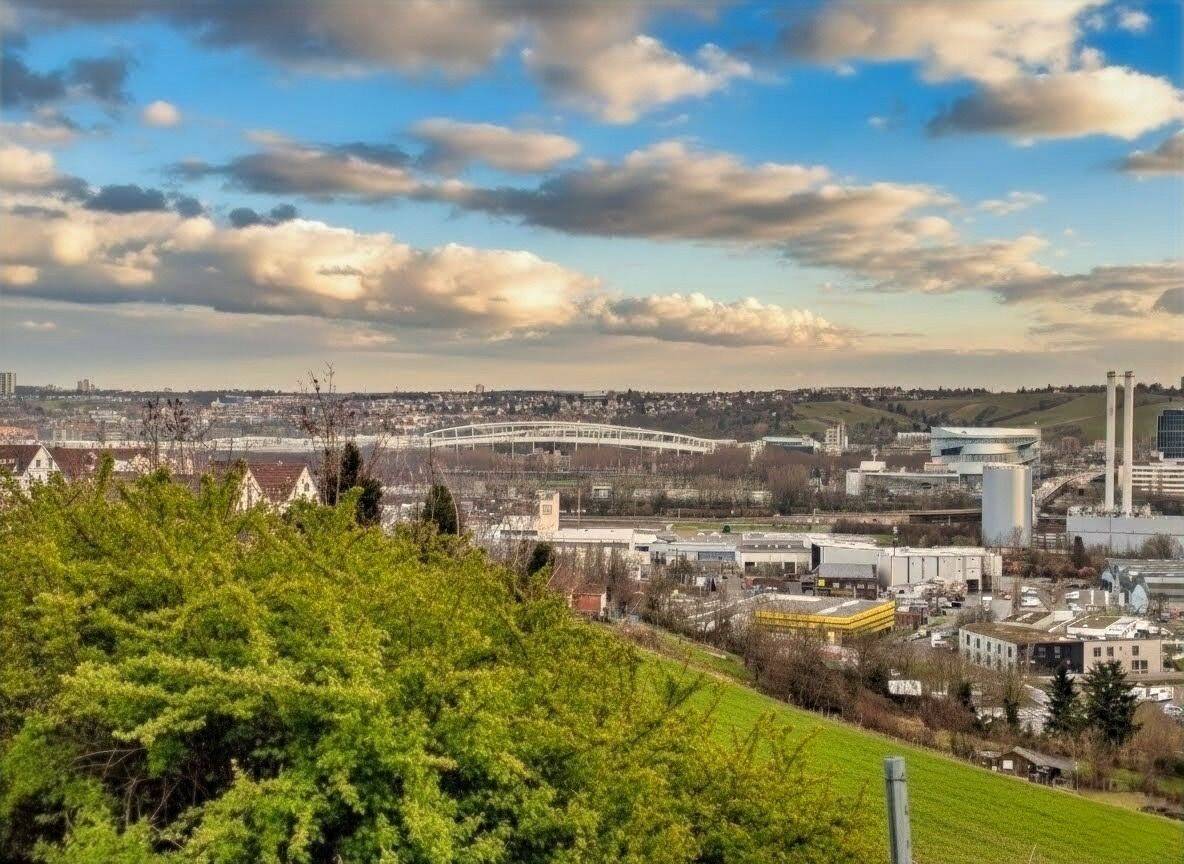 Frei ab August: Ihr neues Zuhause mit Fernblick in Stuttgart-Ost – 4 Zimmer, 70186 Stuttgart (Ost)