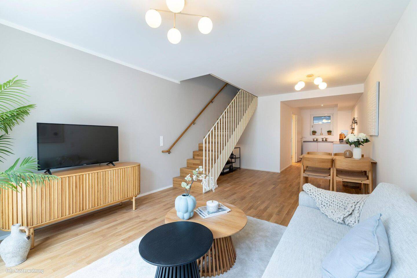 *BEZUGSFERTIG 2026* TOWNHOUSE-FEELING: 3-ZIMMER-GARTENWOHNUNG MIT PRIVATEM ZUGANG, 80937 München (Milbertshofen-Am Hart)