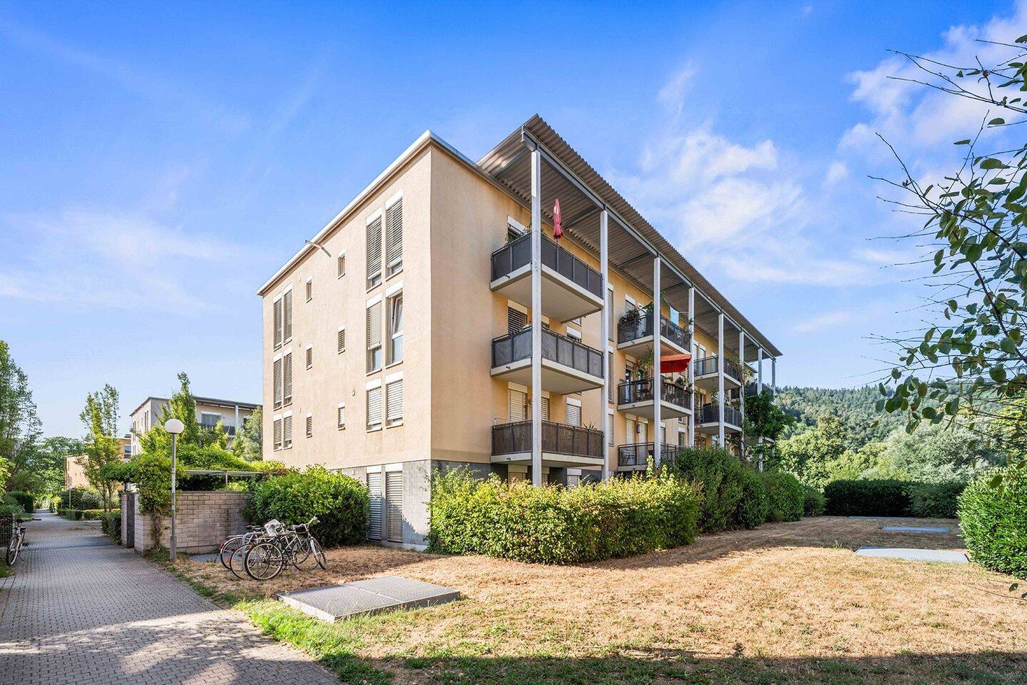 1-Zimmer-Wohnung mit Terrasse & Tiefgarage, 79117 Freiburg im Breisgau