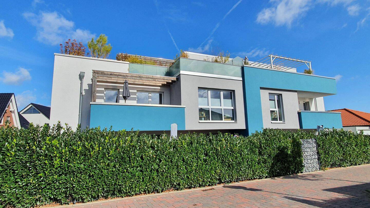Exklusive Penthouse-Wohnung mit 46 m² Süd-Dachterrasse in Sarstedt (EBK, barrierearm, KfW 55; FBH), 31157 Sarstedt
