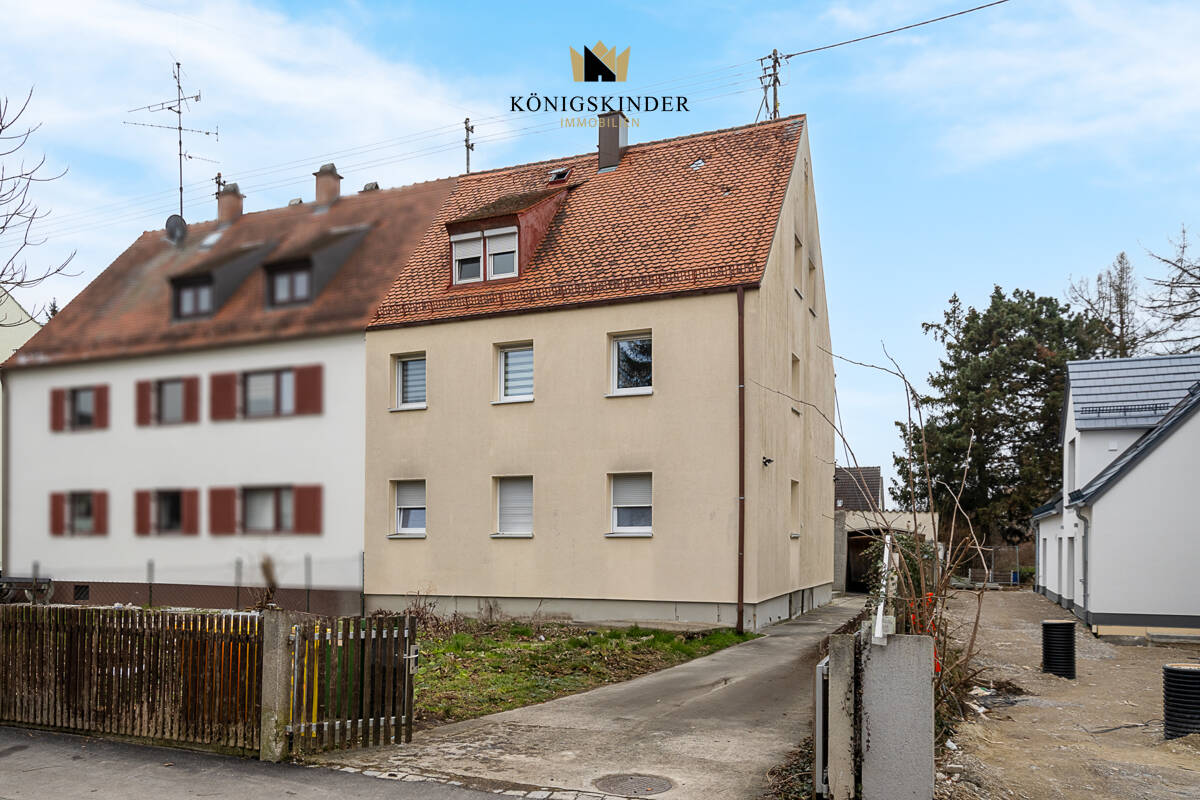 Renoviertes Mehrfamilienhaus in ruhiger Lage vermietet, 86167 Augsburg (Lechhausen)