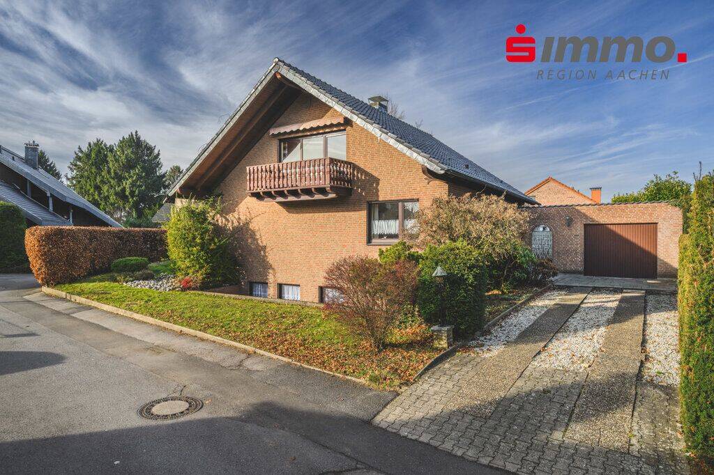 Modernisierungsbedürftiges Einfamilienhaus mit Garage auf sonnigem Grundstück in sehr ruhiger Lage, 52224 Stolberg (Rhld.)