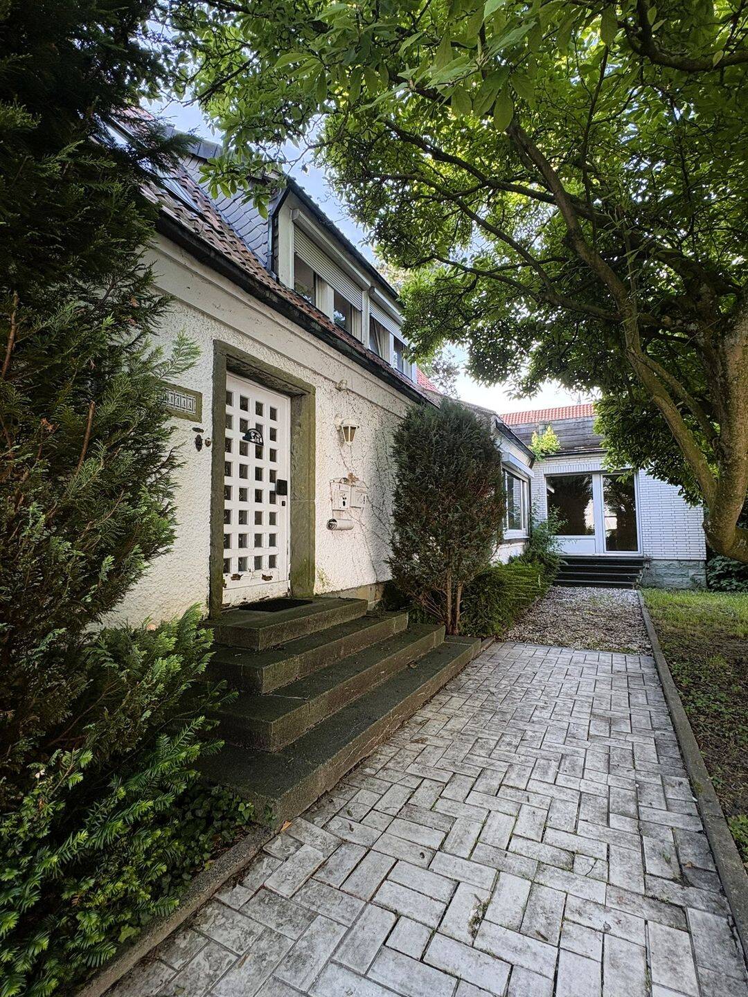 ZU VERKAUFEN: Einmalige, individuelle Immobilie mit großem Garten innerhalb der Soester Wallanlage, 59494 Soest