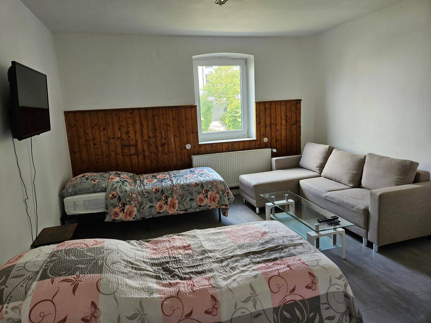 Voll möblierte 2-Zimmer-Wohnung (67 m²) in Augsburg-Haunstetten, 86179 Augsburg (Haunstetten Siebenbrunn)