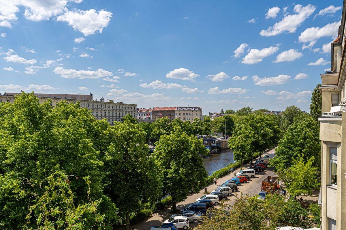 Vermietete 5-Zimmer Altbauwohnung mit 2 Balkonen am Paul-Lincke-Ufer, 10999 Berlin (Friedrichshain-Kreuzberg Kreuzberg)