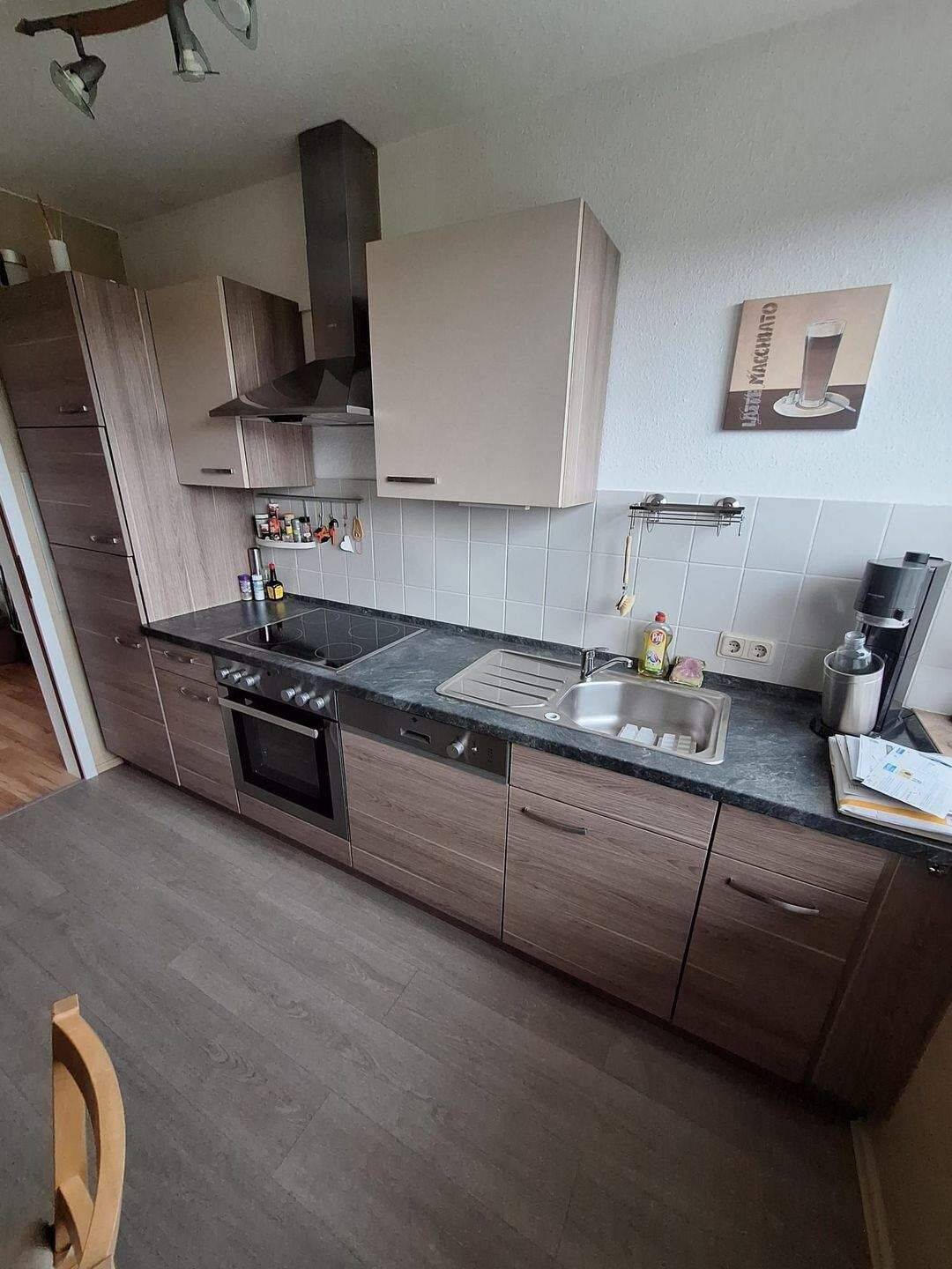 Hochwertig ausgestattete 2 Zimmer Küche Bad Wohnung mit Balkon und Einbauküche, 34308 Bad Emstal