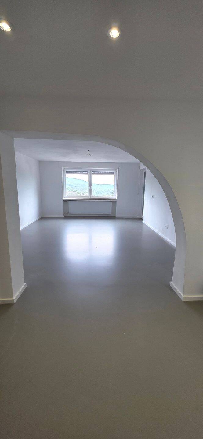 Kernsanierte 3-Zimmer Wohnung mit Balkon im EG in Idar-Oberstein, 55743 Fischbach