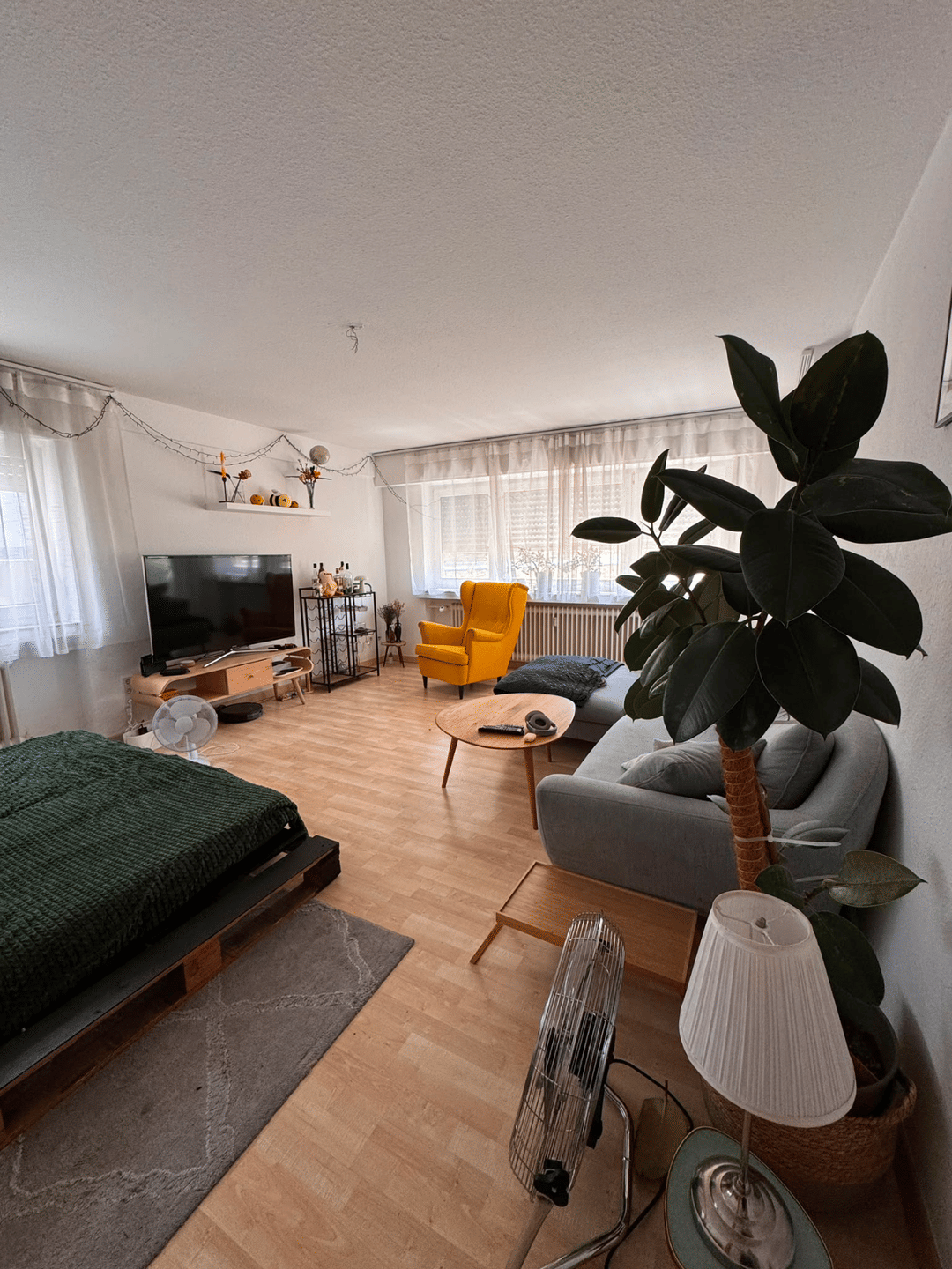 Geräumige Vier-Zimmer-Wohnung mit Südterrasse in Bonn-Beuel Küdinghoven, 53227 Bonn
