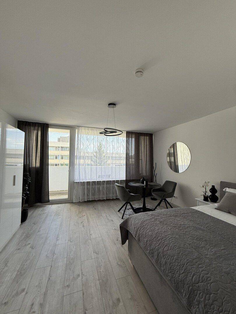 Apartment neu saniert und mobiliert, 81241 München (Aubing-Lochhausen-Langwied Pasing-Obermenzing)