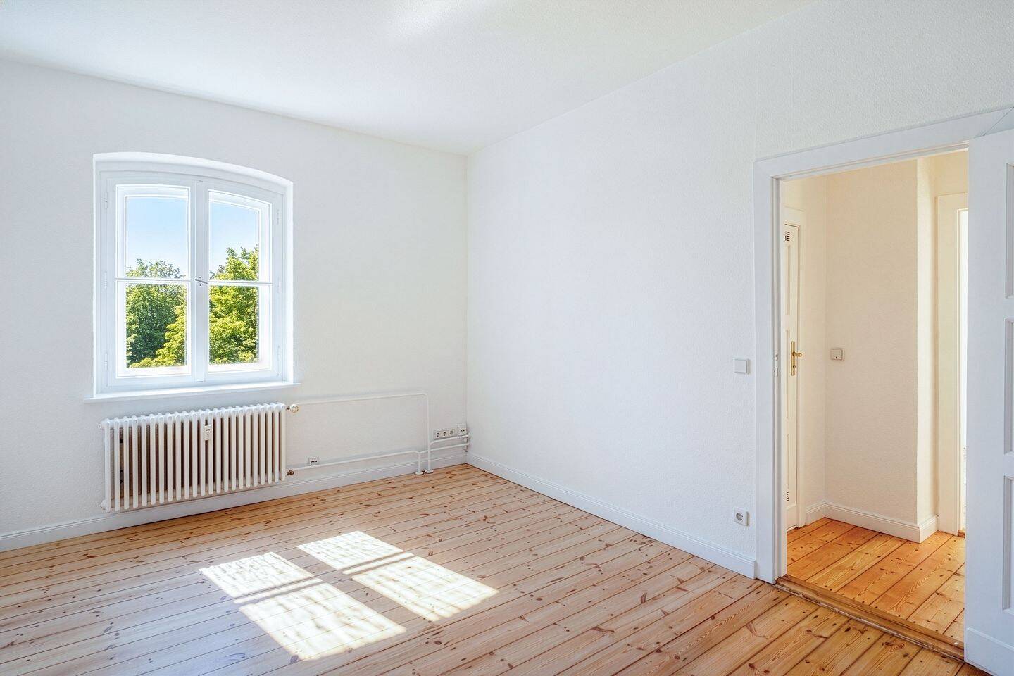 Lichtdurchflutete Wohnung mit Charme in grüner Bestlage, 10589 Berlin (Charlottenburg-Wilmersdorf Charlottenburg Kolonie Gerickes Hof)